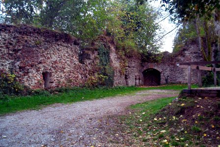 Kopie vonSüdlicher Burghof mit Burgtor