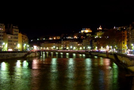 Lyon-quais-Saône-pont-La-Feuillée-nord-nuit photo