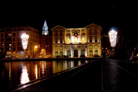 Marseille, Hôtel de ville de nuit