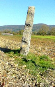 Menhir Simandre sur Suran 01-11-2005