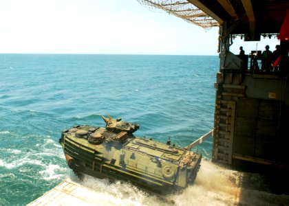 AAV-7 exits USS Rushmore (LSD 47)