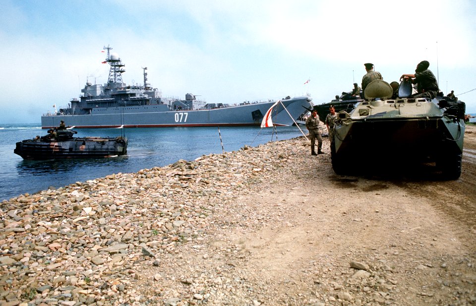 AAVs and BTR-80 landing near Vladivostok