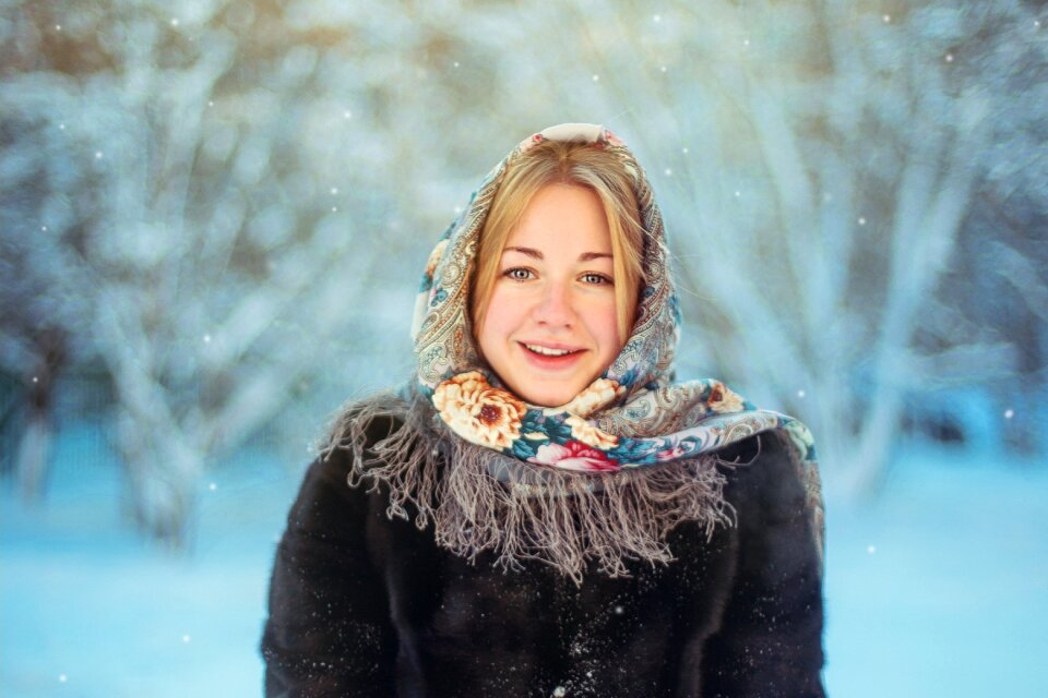 Leann scarf russian woman