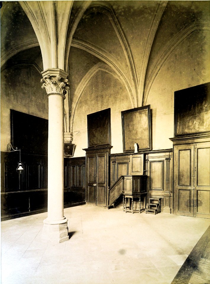 Abbaye St Remi salle Capitulaire Rothier 29490