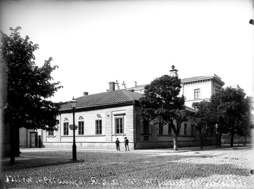 Annankatu 14 - Bulevardi 16, Helsingin ruotsalais-suomalaisen seurakunnan pastorinkanslia - N1156 (hkm.HKMS000005-km0000mew3)