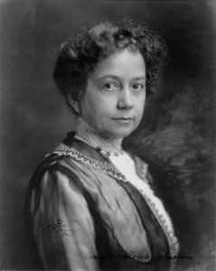 Annie Fellows Johnston, head-and-shoulders portrait, facing right LCCN94510665