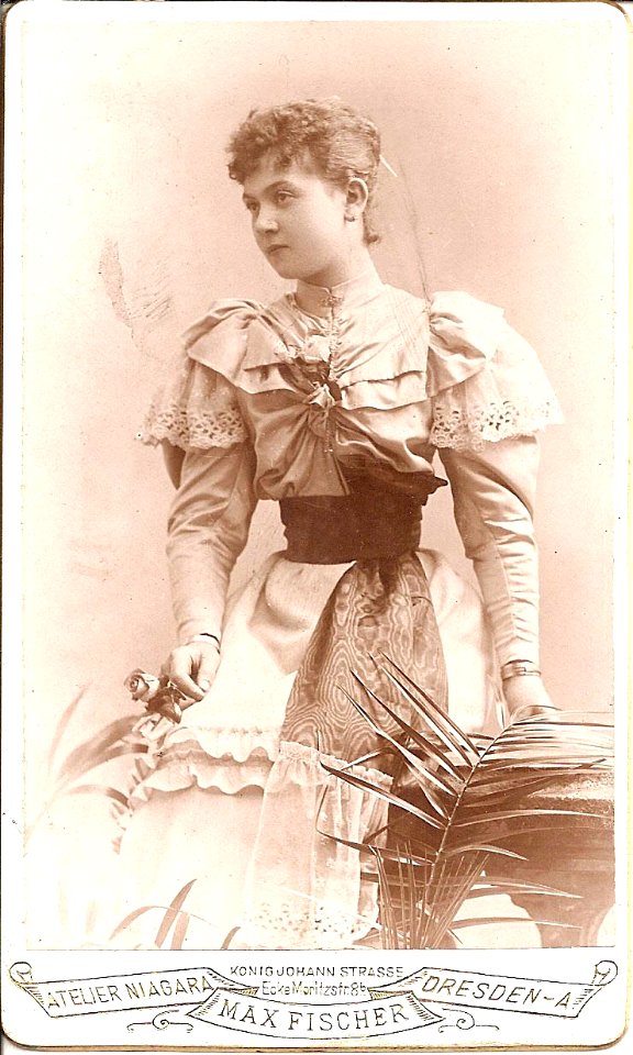 Annie Matter in Dresden ca 1900 (1)