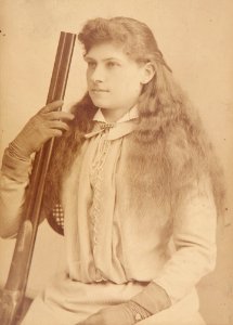 Annie Oakley by Baker's Art Gallery c1880s (cropped)