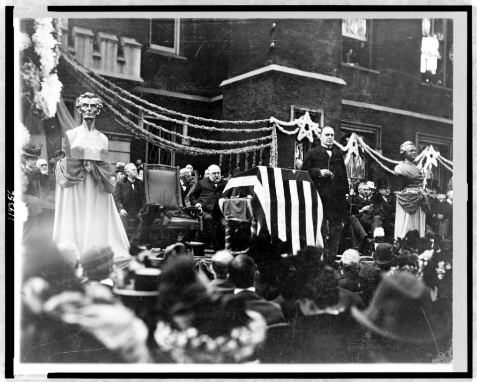 Anniversary of Lincoln Douglas Debate-Address of President McKinley - Allen Ayraulot Green, Galesburg, Illinois. LCCN97515291
