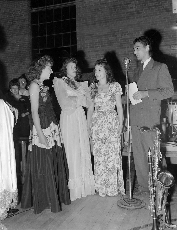 Announcing the queen and her attendants of the Fourth of July celebration on this city, center of Utah Coal Mining... - NARA - 540474