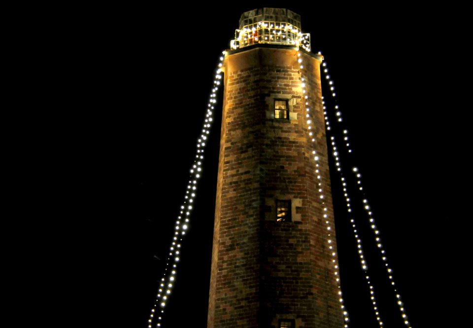 Annual illumination ceremony 121130-N-ZE938-110