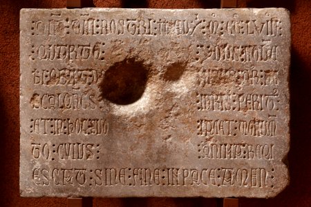 Anonyme français - Epitaphe de Arnaldus Descalquecs - Musée des Augustins - RA 544