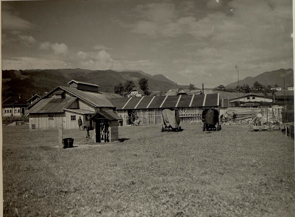 Ansicht der Holzwollefabrik in Villach. Aufgenommen am 24. Juli 1916. (BildID 15477646)
