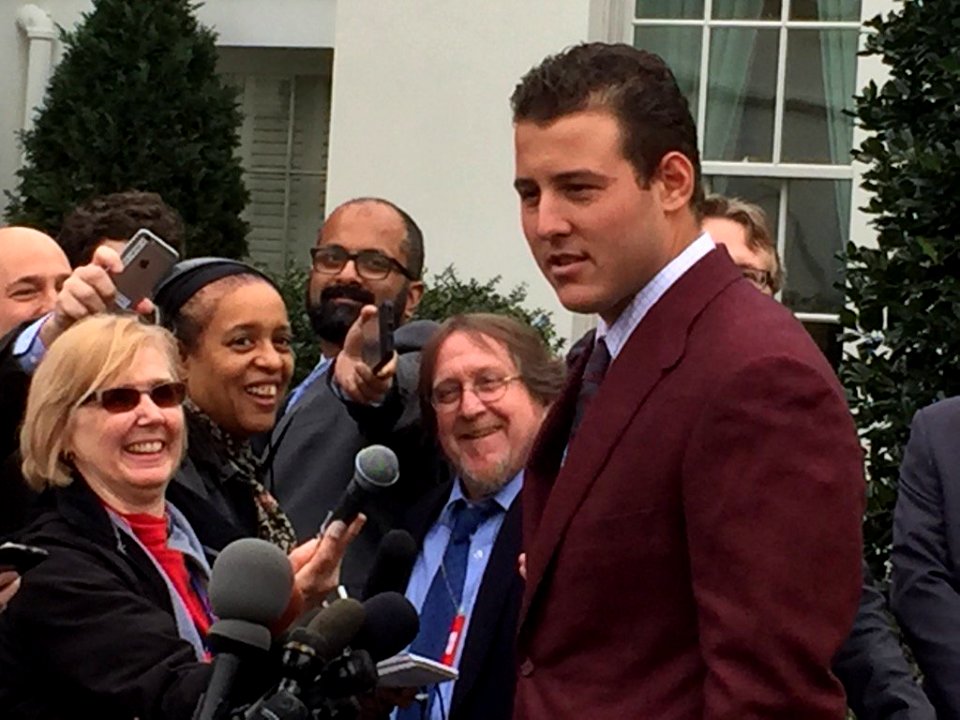 Anthony Rizzo at White House C2URvY2WEAAPnNd