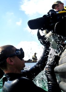 Anti-terrorism force protection dive 130130-N-RE144-147