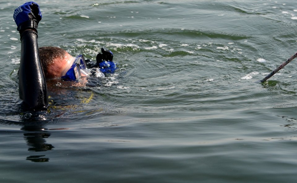 Anti-Terrorism Force Protection inspection dive 130124-N-PF210-128