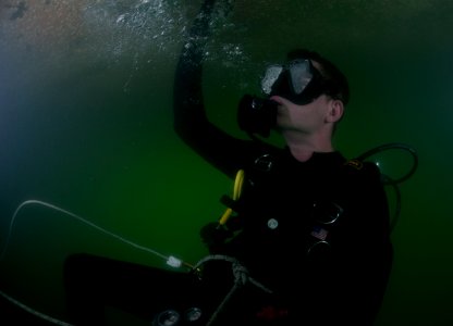 Anti-terrorism force protection inspection dive 130127-N-GG400-010