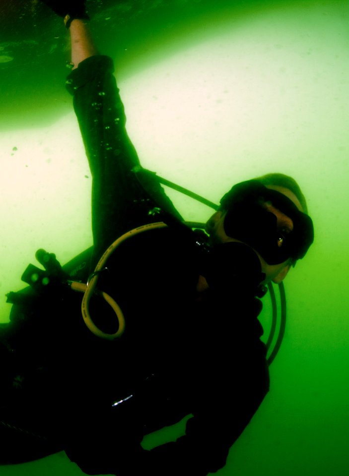 Anti-Terrorism Force Protection inspection dive 130305-N-GG400-002