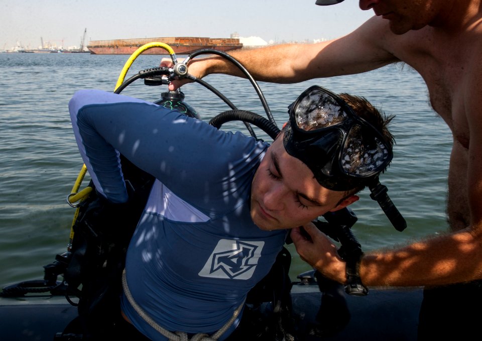 Anti-Terrorism Force Protection Inspection Dive 130917-N-OM642-079