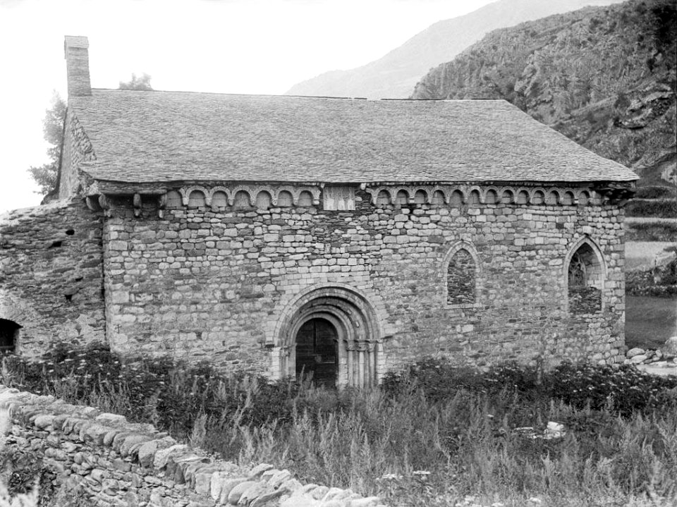 Antiga església de Sant Joan d'Isil Restored