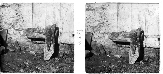 Anvers d'una creu trencada de Sant Vicenç dels Horts (SaP 293 04b)