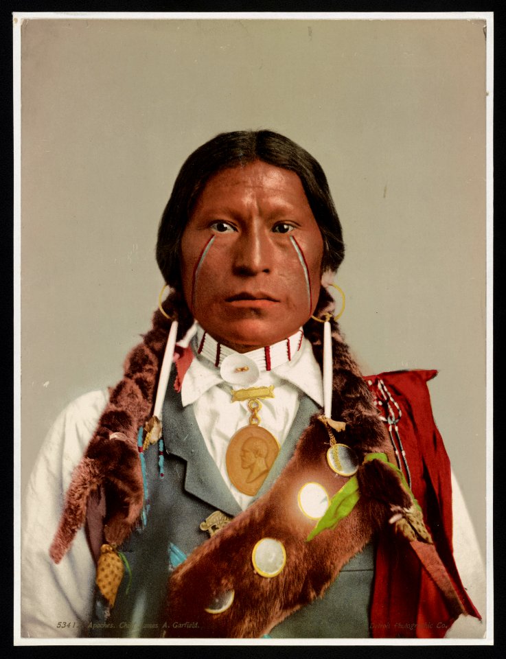 Apaches. Chief James A. Garfield LOC ds.10819