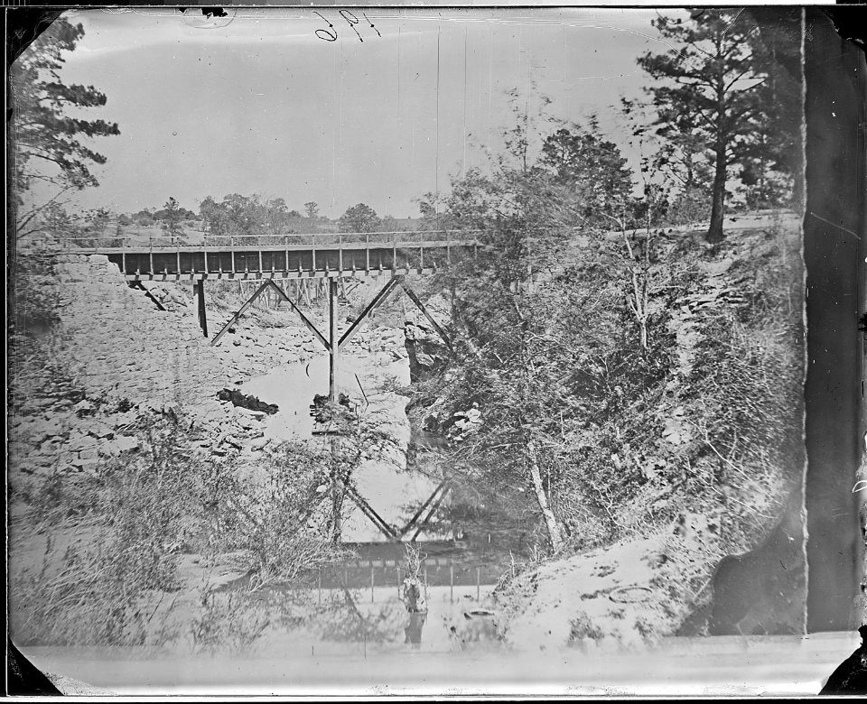 Aqueduct built by Confederates after destruction by high water. - NARA - 524615