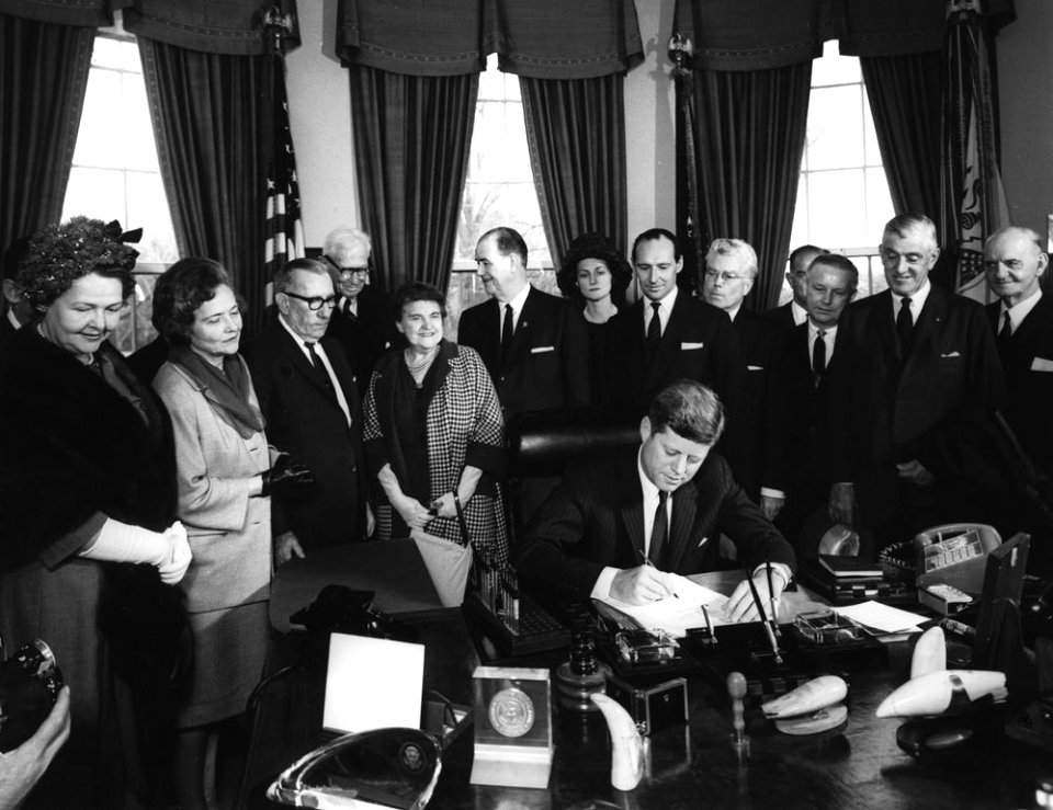 AR7813-B. President John F. Kennedy Signs Proclamation Declaring Sir Winston Churchill an Honorary Citizen of the United States