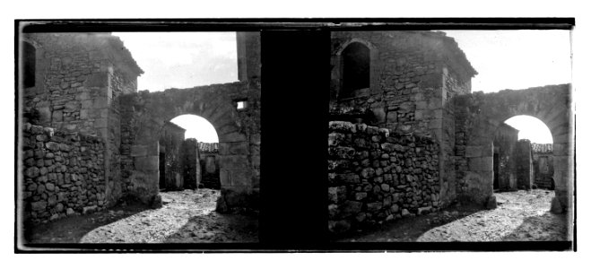 Arc d’entrada a una casa rural
