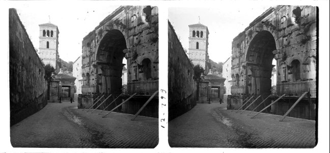 Arc i església a Roma