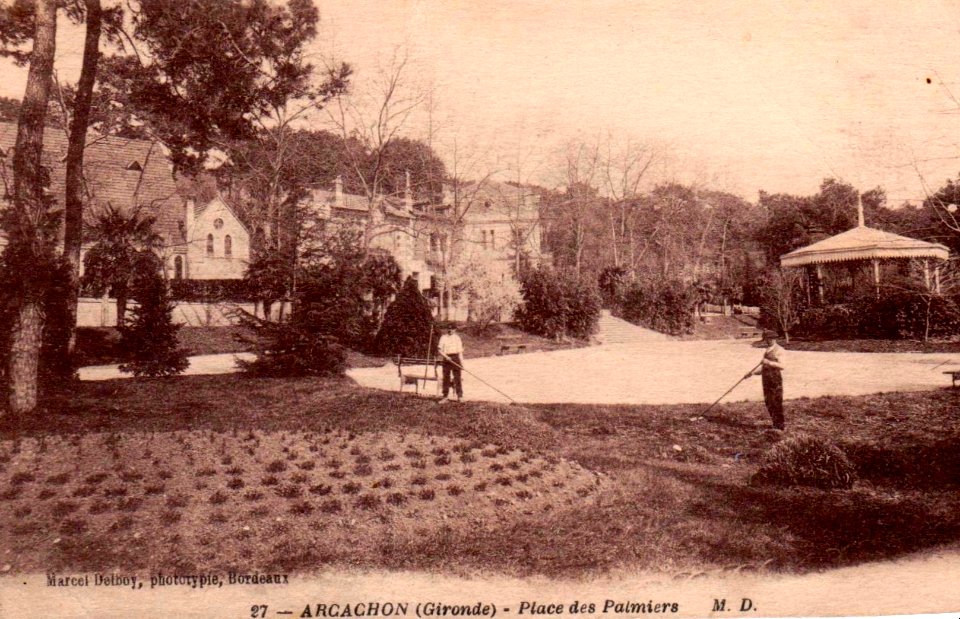 Arcachon - Place des Palmiers 5