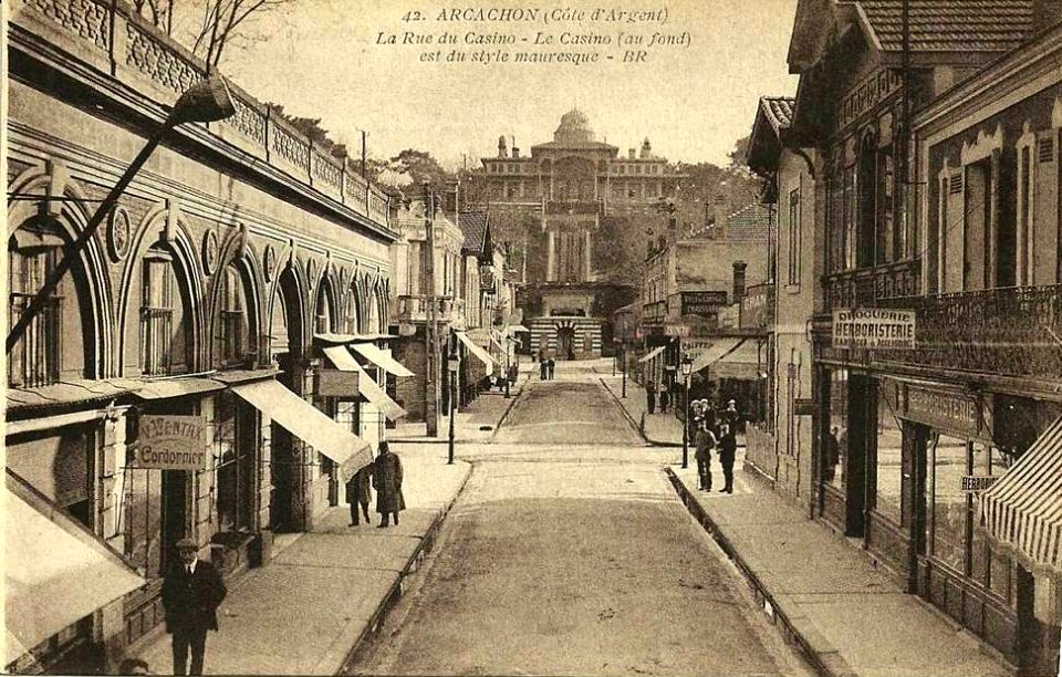 Arcachon - rue du Casino 4