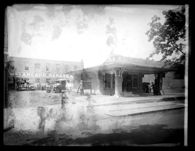 Arcade Garage LCCN2016852097