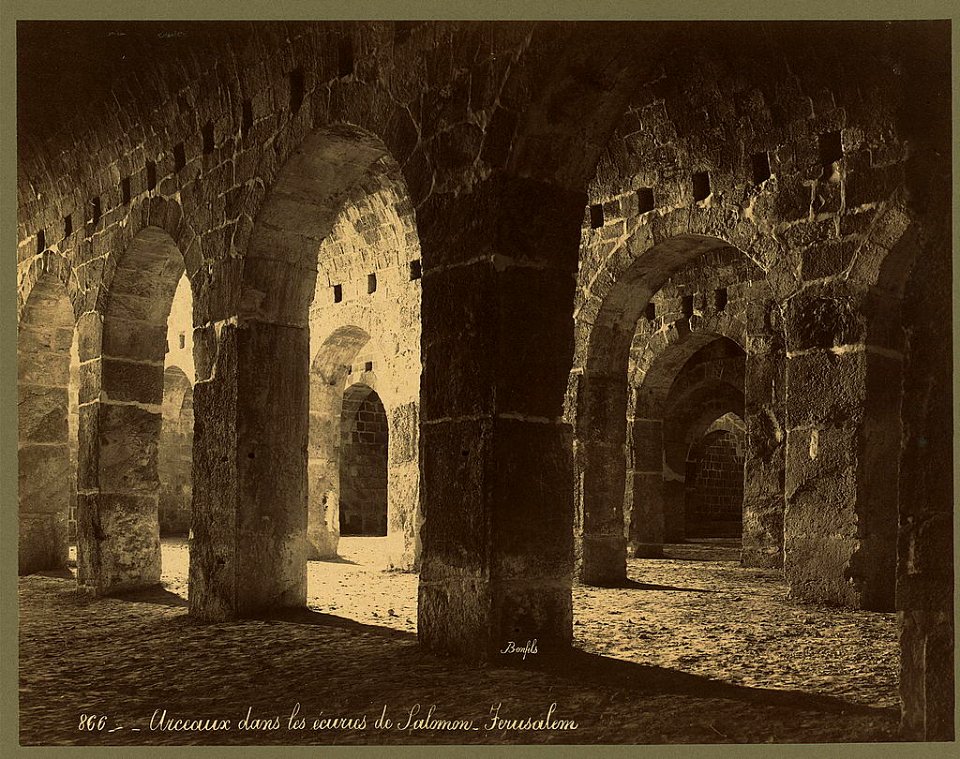Arceaux dans les écuries de Salomon, Jerusalem - Bonfils. LCCN2004667853