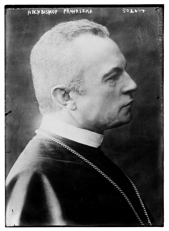 Archbishop Prohaszka LCCN2014709585