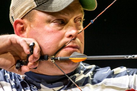 Archery at Invictus Games 140912-N-WP746-094