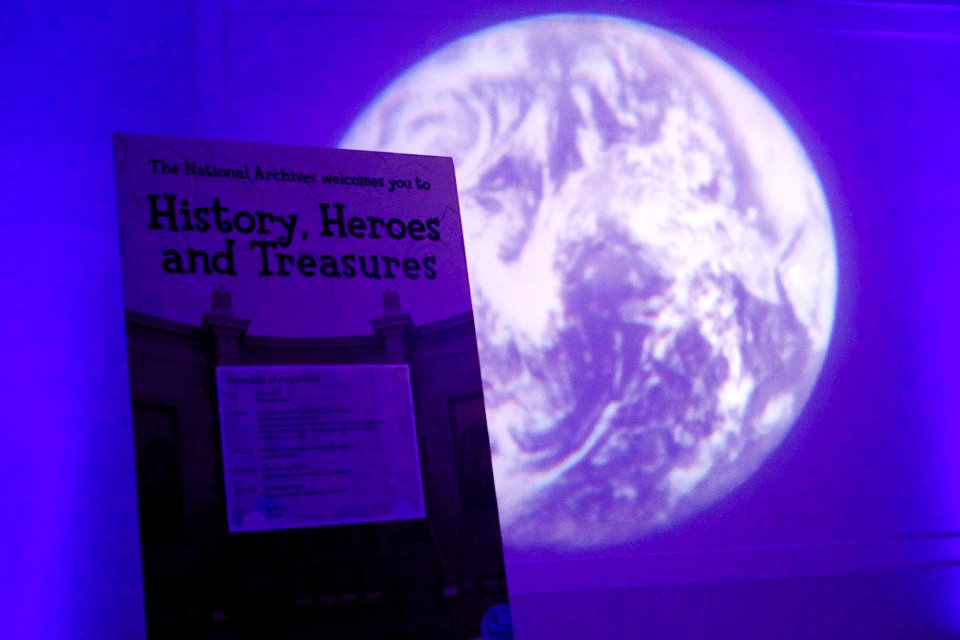 Archives sleepover - 20140802-01-196 (14851945523)