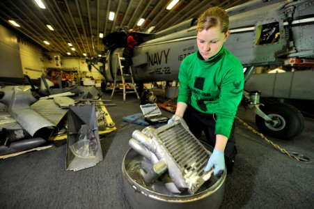 Bataan Amphibious Readiness Group, 2014 deployment 140314-N-AO823-022
