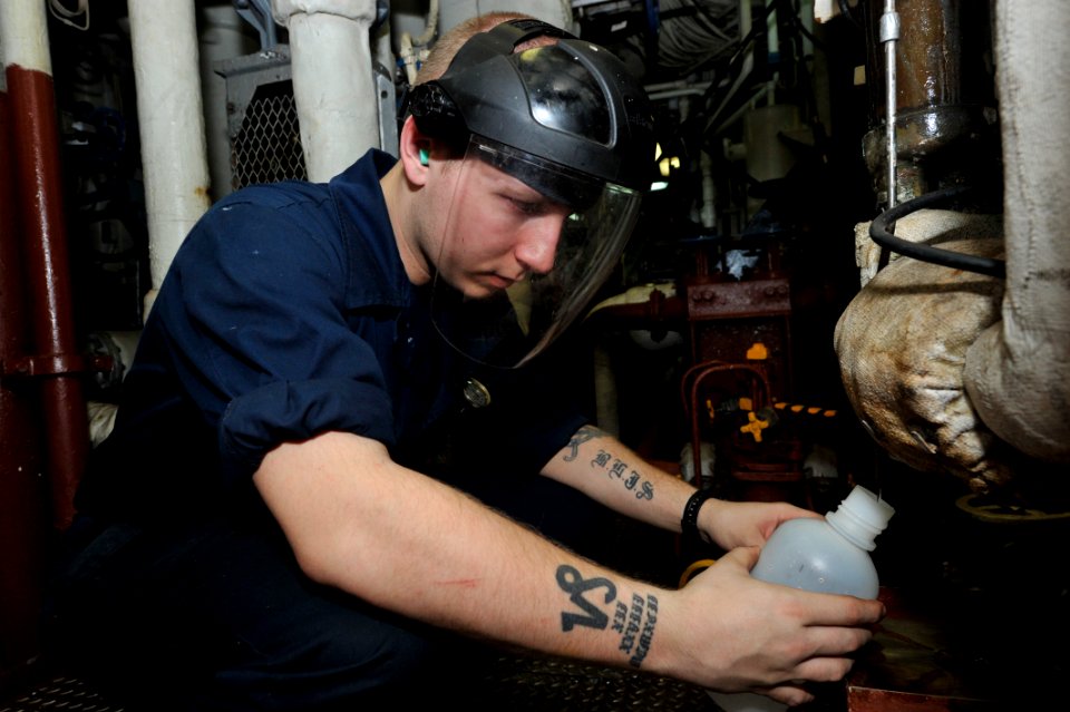 Bataan Amphibious Ready Group, 2014 Deployment 140406-N-AO823-018