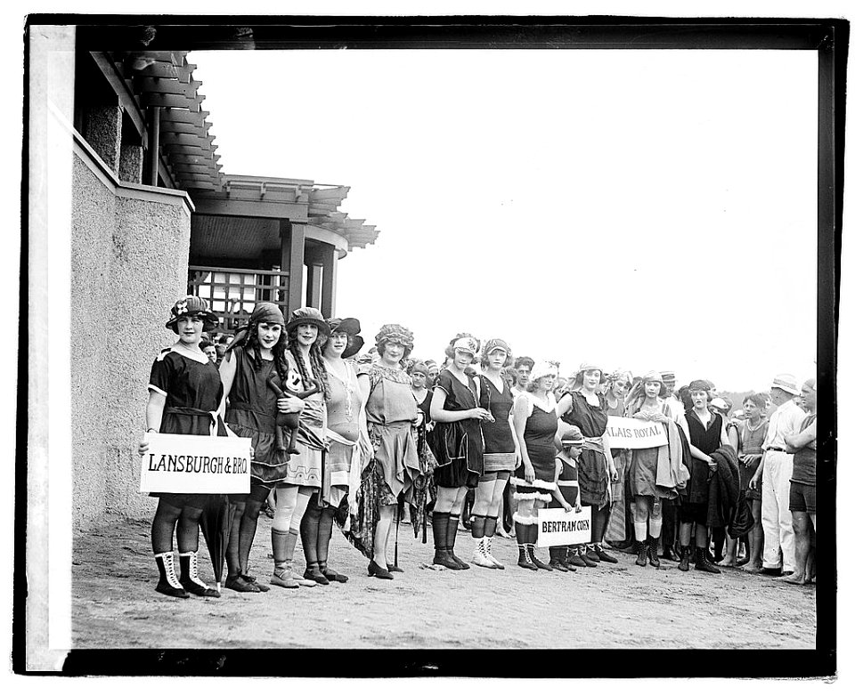 Bathing Beach costume contest LOC npcc.04438