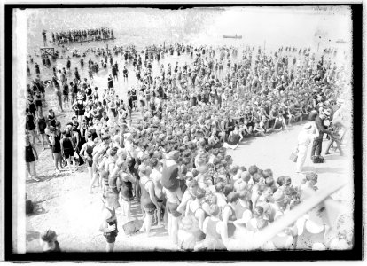 Bathing Beach, (7-31-21) LCCN2016845579