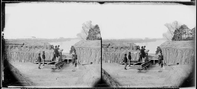 Battery near the Tennessee River - NARA - 525050 photo