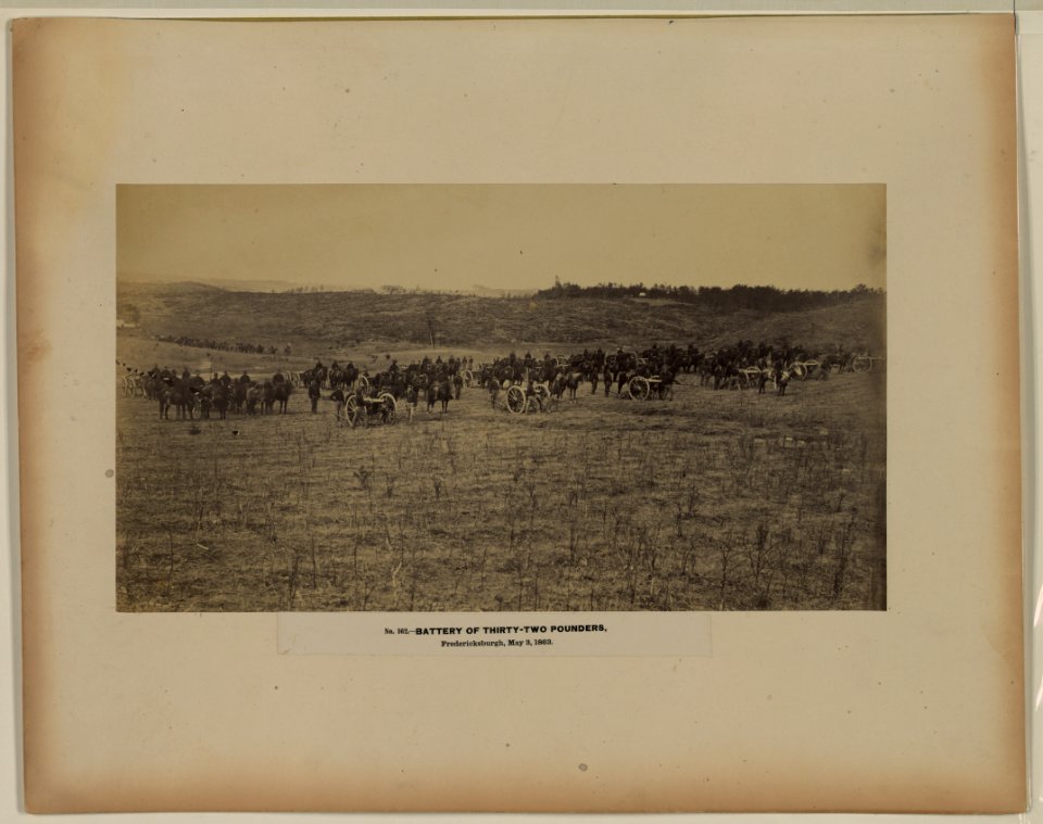 Battery of thirty-two pounders, Fredericksburgh, May 3, 1863 LCCN2004677113