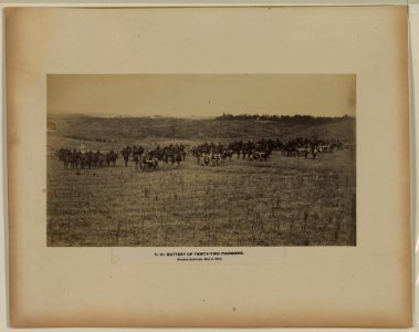 Battery of thirty-two pounders, Fredericksburgh, May 3, 1863 LCCN2004677113