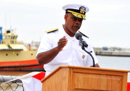 Battle of Midway remembrance ceremony 130605-N-IC228-001