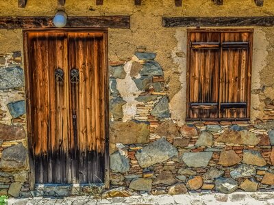 Aged grunge exterior