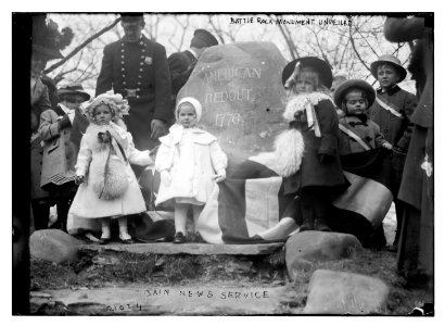 Battle Rock Monument unveiled LCCN2014688771