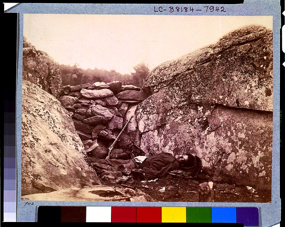 Battle-field of Gettysburg-Dead Confederate sharpshooter at foot of Little Round Top (i.e., Devil's Den) LCCN91732531