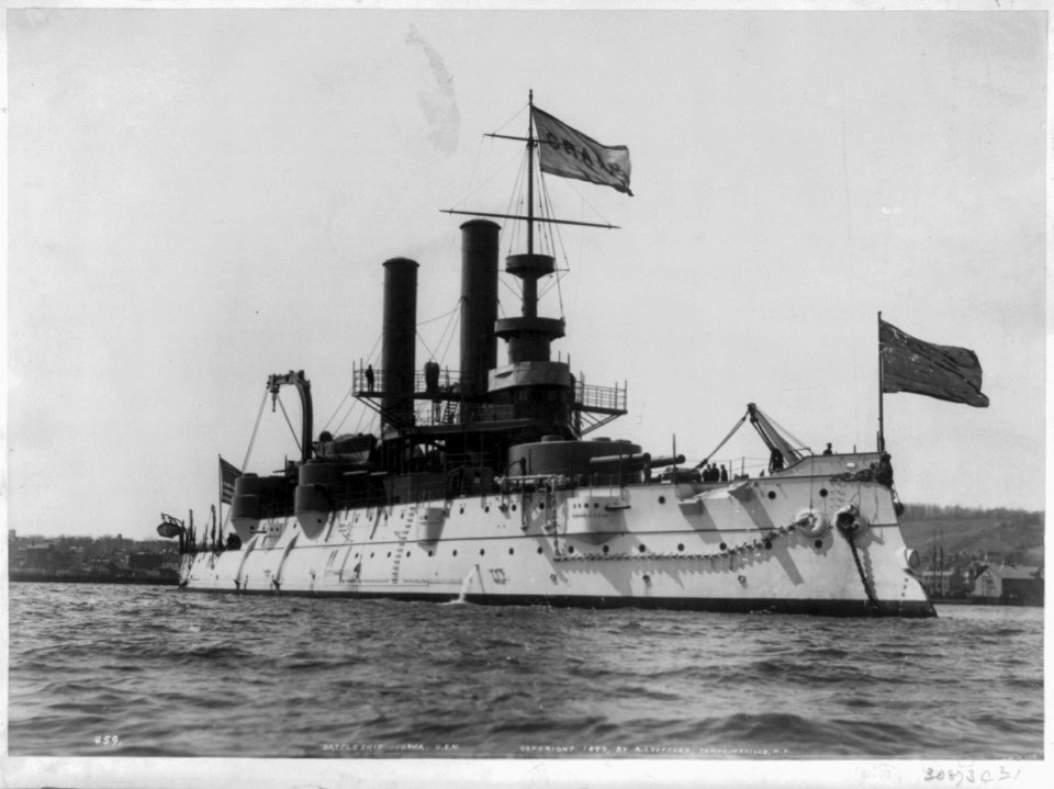 Battleship IOWA, U.S.N. LCCN2005680882