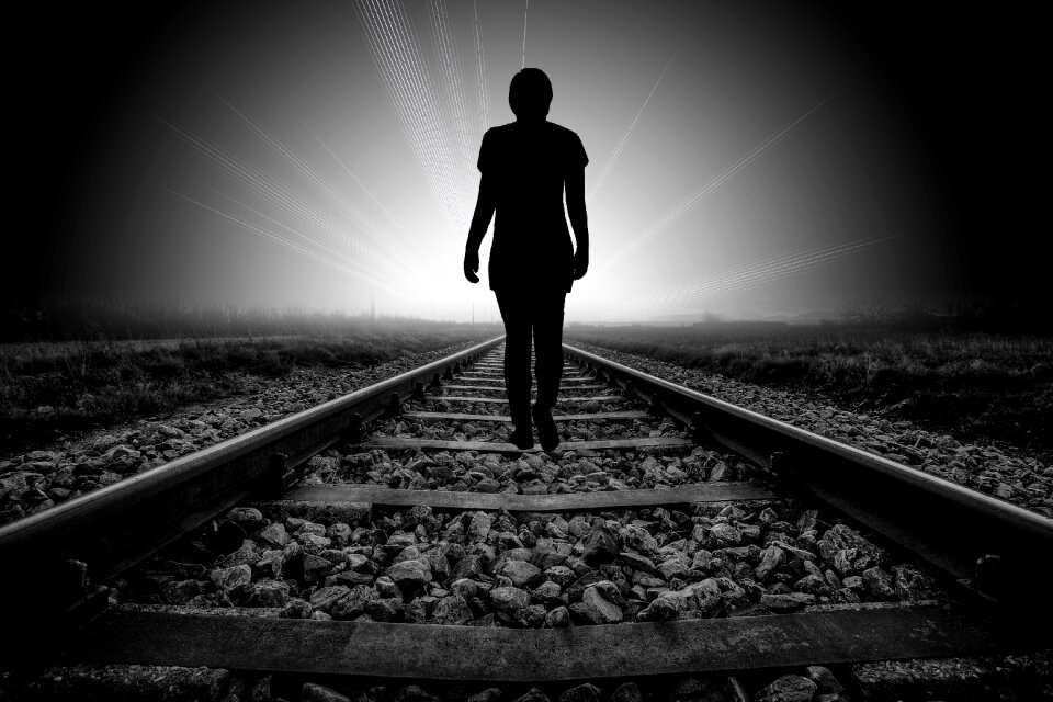 Gleise rail track away